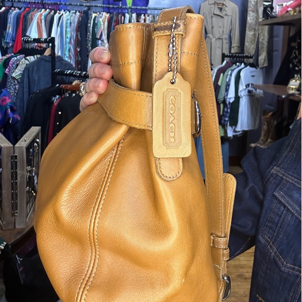 Vintage Coach British Tan Leather Belted Bucket Crossbody Bag 4156 USA Made - Picture 8 of 8